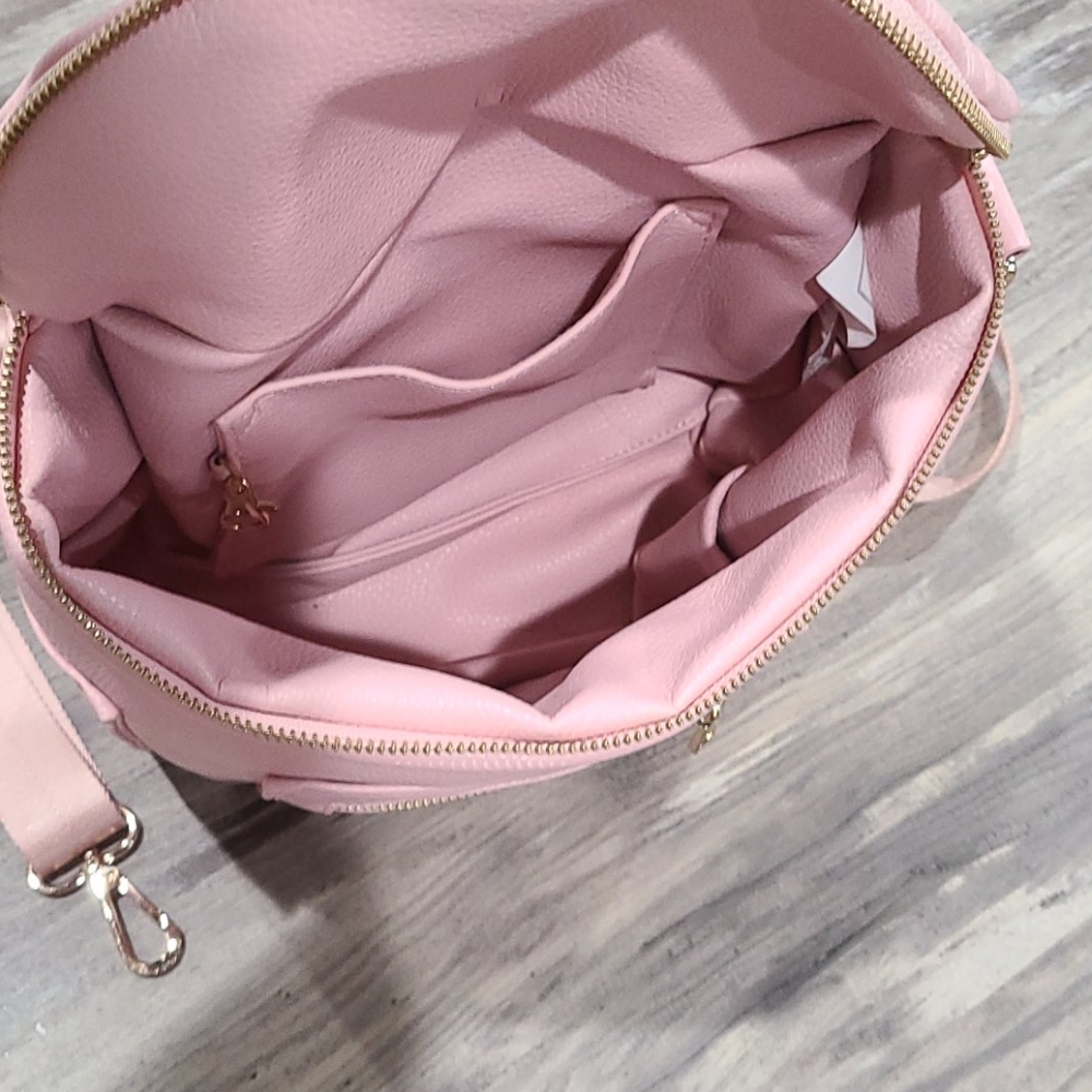 Backpack - Picture 3 of 3